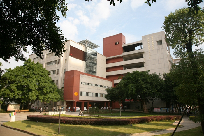 重庆哪所学校环境最好,重庆最美学校