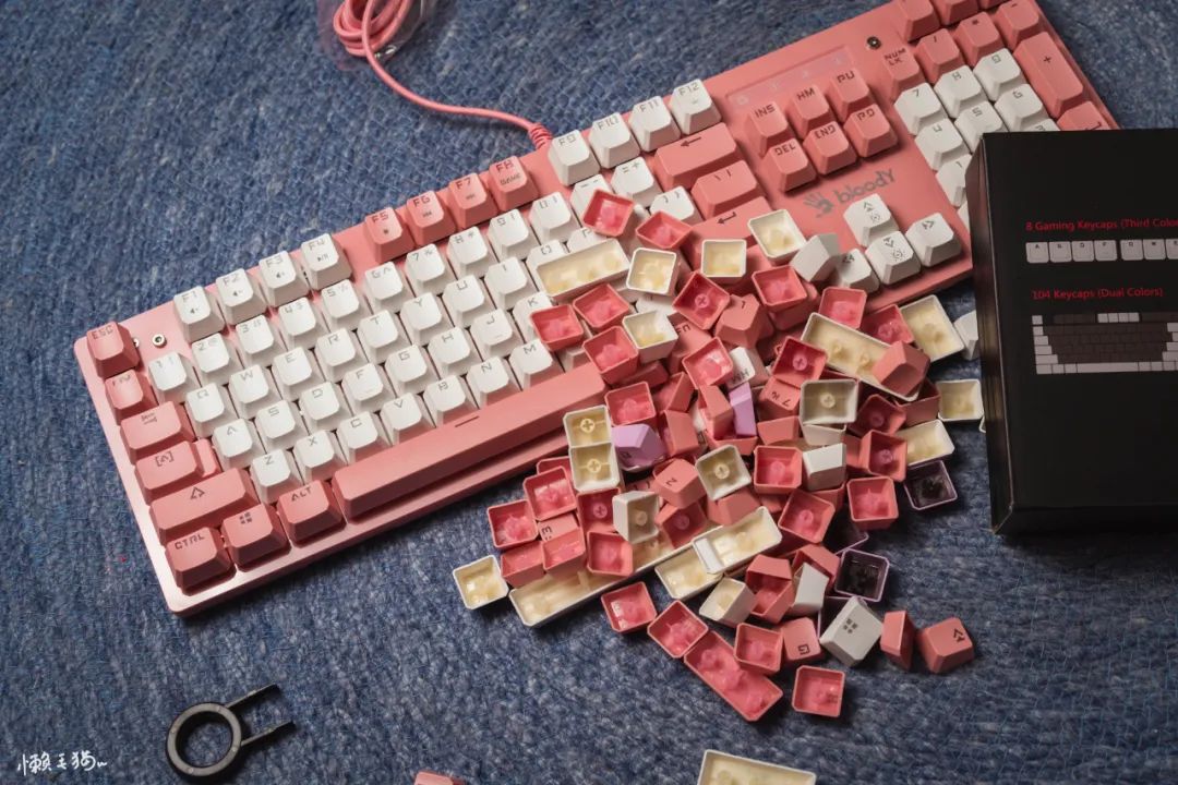 给我一个粉红色的回忆,第四代光轴键盘血手幽灵