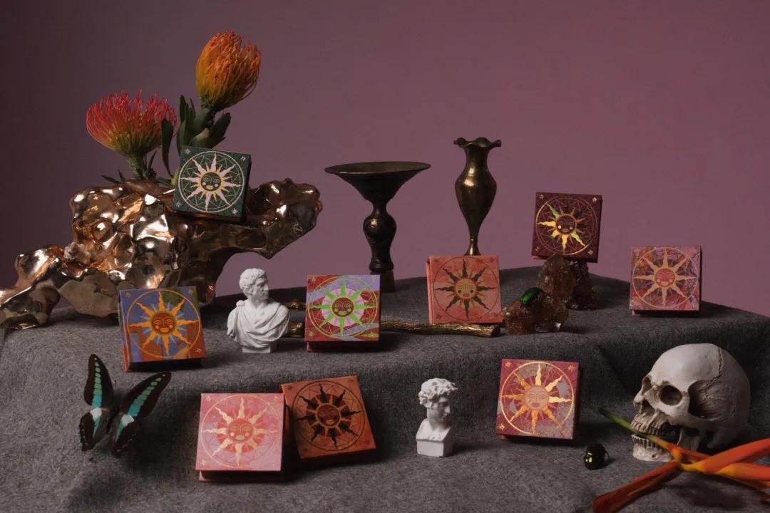 适合秋冬的橘朵腮红,2019秋冬三色倩碧小雏菊腮红