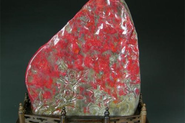 鸡血石用水怎么鉴定图片,鸡血石鉴定最简单的方法