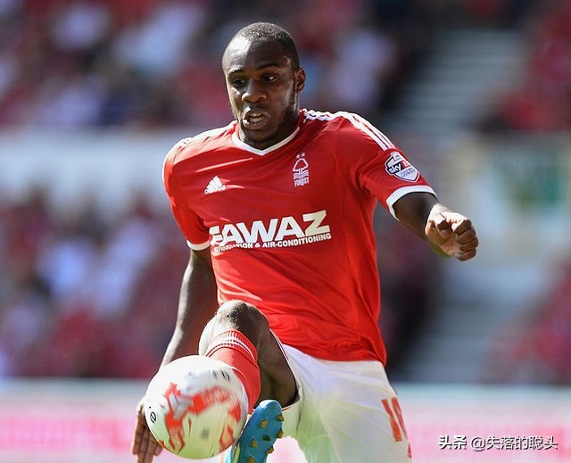 足球运动员增肌有什么弊端,足球运动员肌肉膨胀