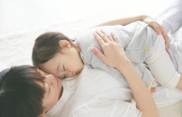 用婴儿车哄睡可以吗,怎么在车里哄睡