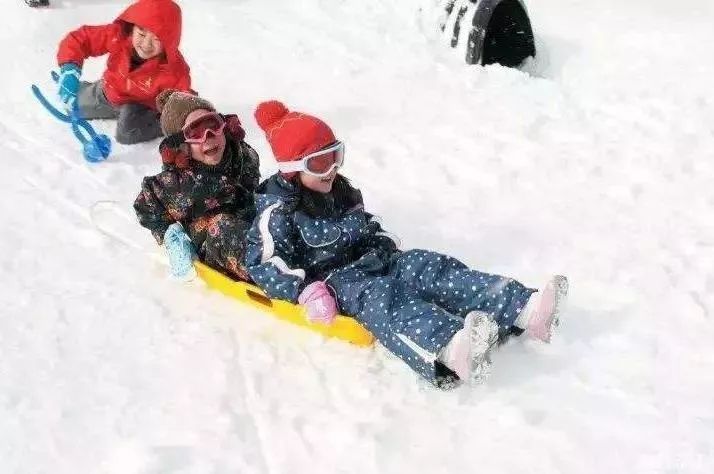 弓长岭滑雪场有小孩玩的吗,乌鲁木齐适合小孩玩的滑雪场