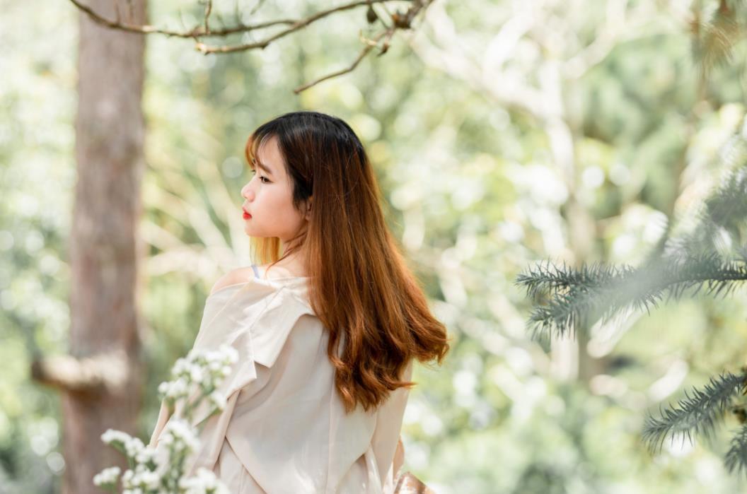 女人过了50岁,最喜欢嫁给多少岁的男人?看看3个女人的心声