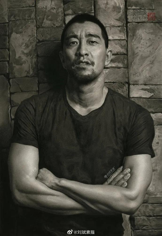 刘斌素描技法用的绘画材料,刘斌素描用的什么笔