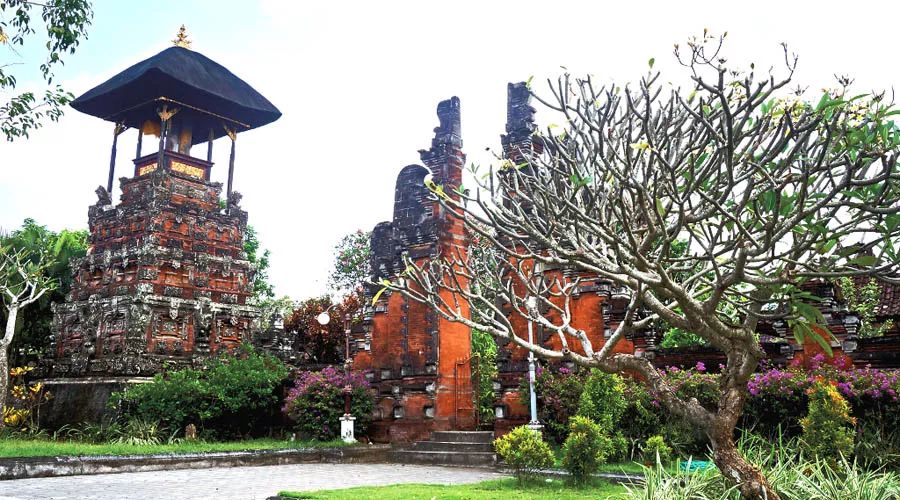 巴厘岛海神庙是哪个宗教,巴厘岛海神庙景点在哪里