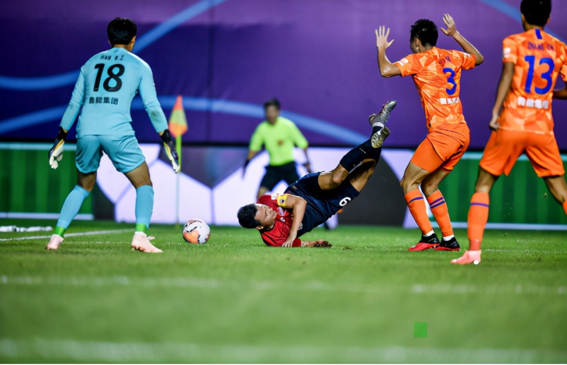 盘点老外以为中国人会功夫,中国人会功夫少林足球惊呆老外