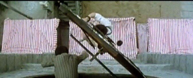 成龙电影里的半神式英雄,为什么最令全球“龙迷”痴狂、向往?