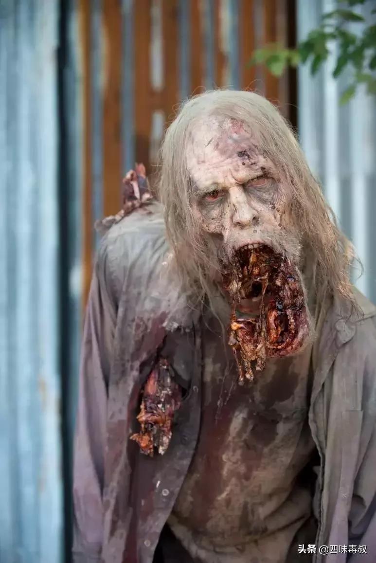 冲这狂野劲儿，特效我给3分，人心解剖我给6分