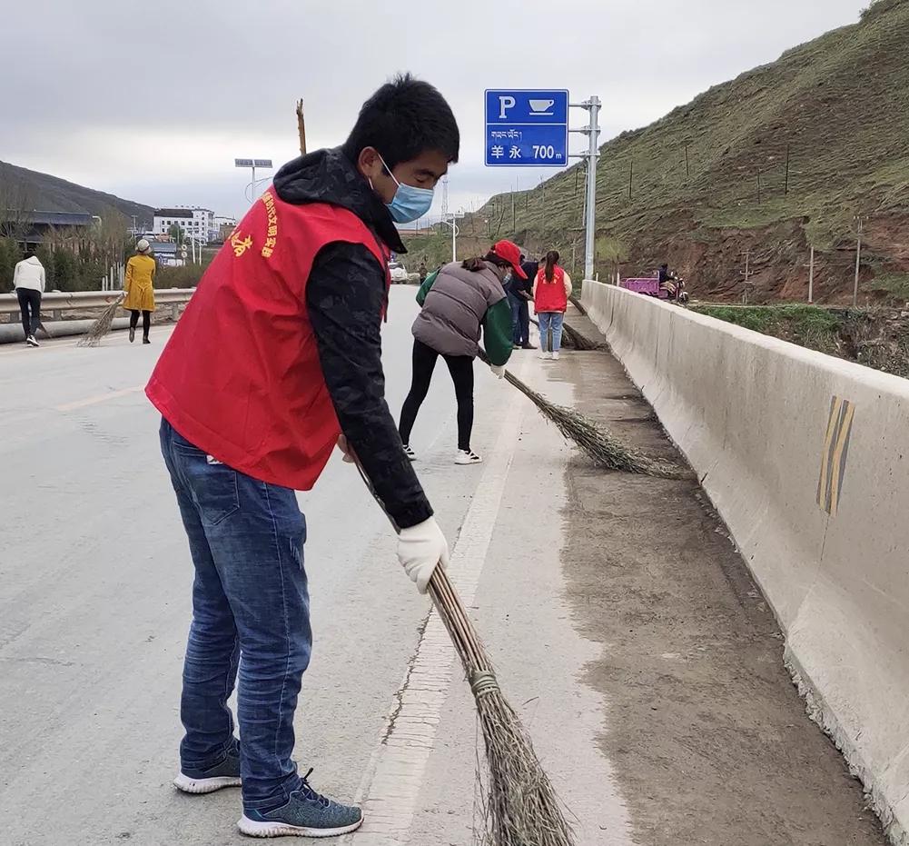 人人都是奋斗者个个都是追梦人,我们都是追梦人努力创造一切