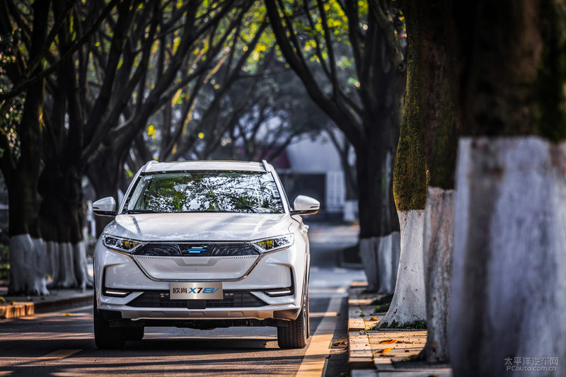 奥迪新a4l2023款,奥迪a3和小鹏p7哪个好