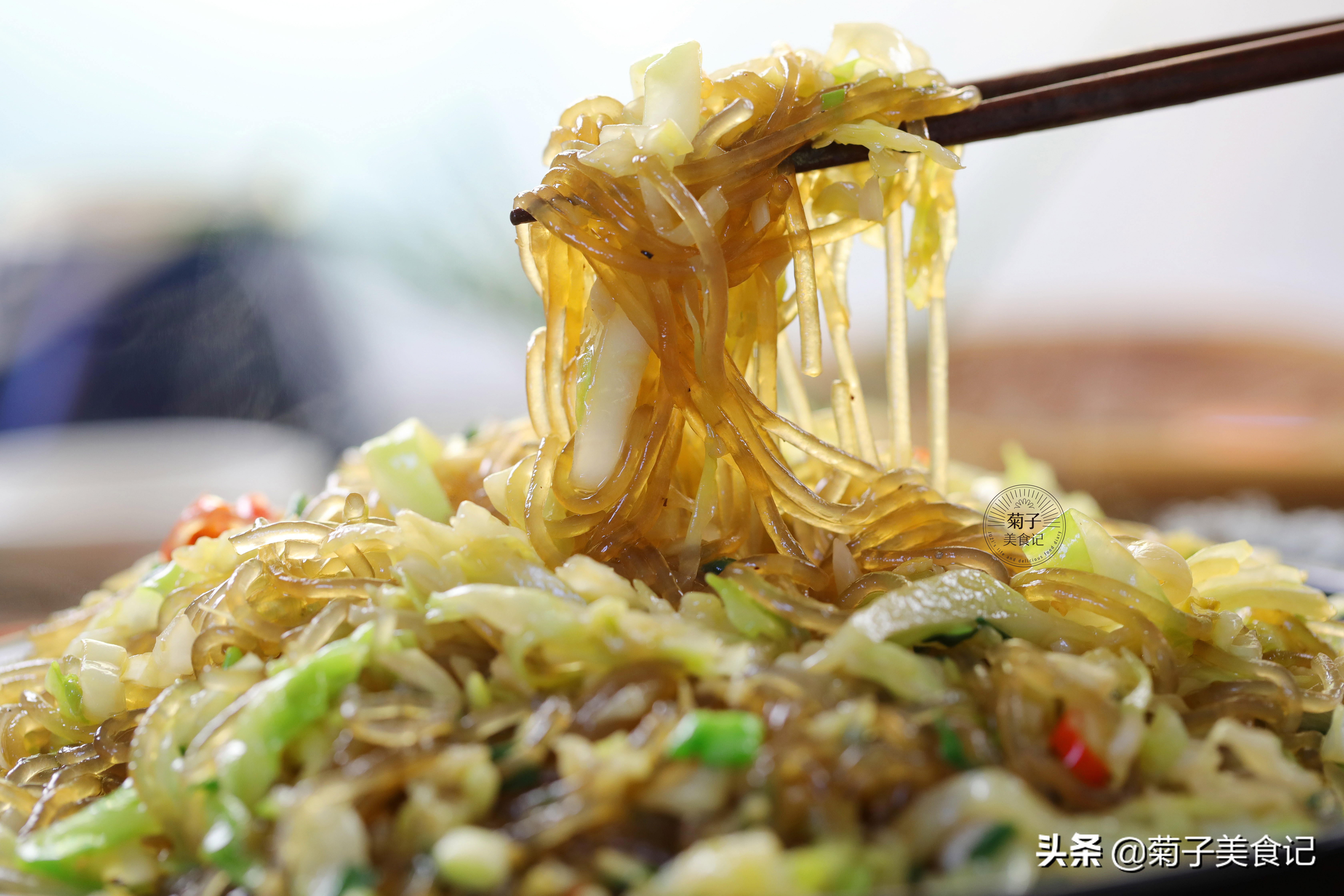 粉丝炒肉怎么炒又嫩又好吃,粉丝怎样炒好吃又简单视频