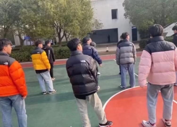 攒钱买波司登 (买大鹅还是买波司登)