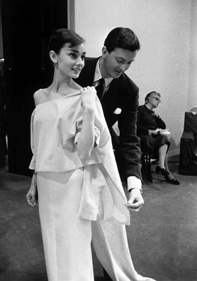 纪梵希四色散粉绿色,纪梵希四宫格散粉2022新款