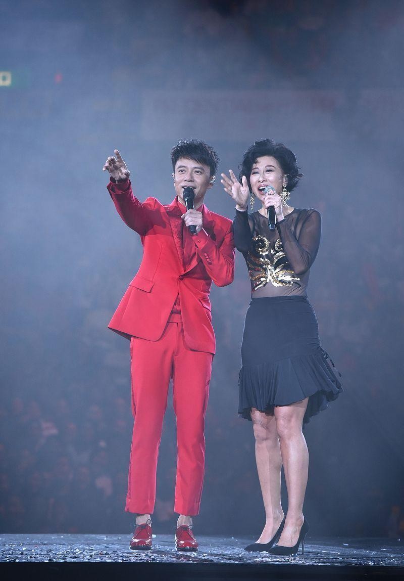 叶倩文真实身材照,叶倩文年轻完美身材