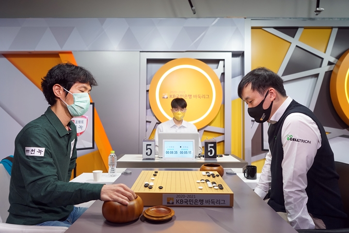 韩国第三轮比分,今日围甲申真谞第四轮