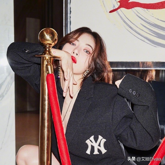 金泫雅私下穿搭 (金泫雅在综艺跳im not cool野马舞)