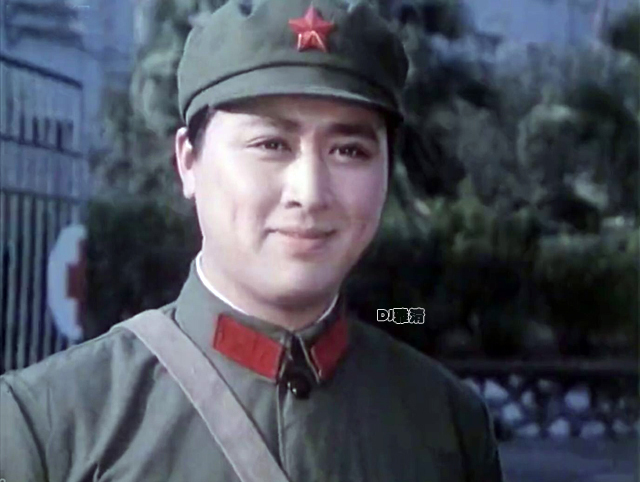 罕见老照片80年代男星,80岁老戏骨全部照片