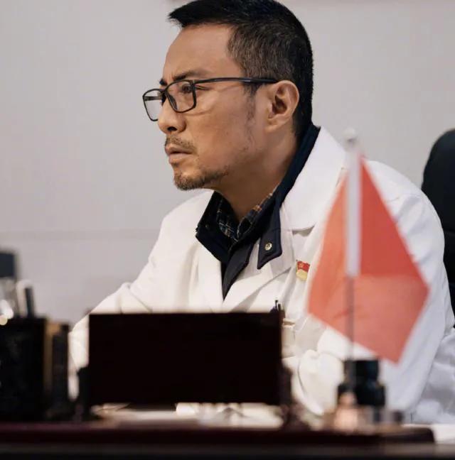 中国医生观后感简短,中国医生电影观后感400字