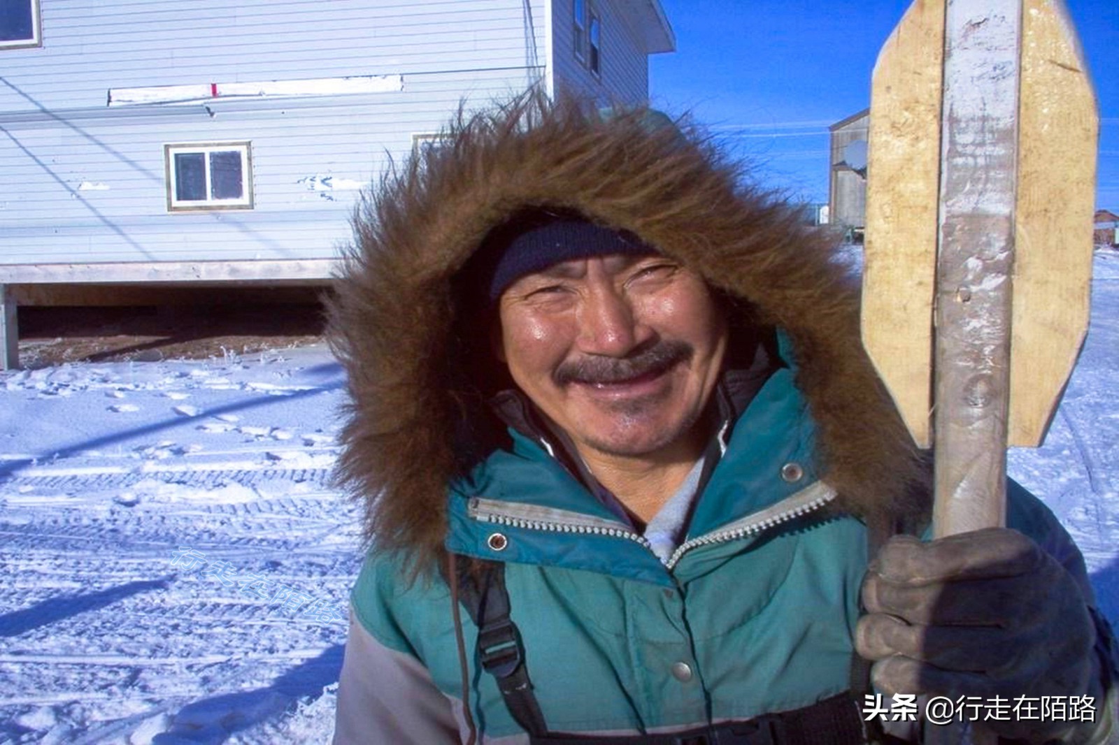 三百年前,加拿大用烟酒毁掉原住民,如今再加上*麻大**