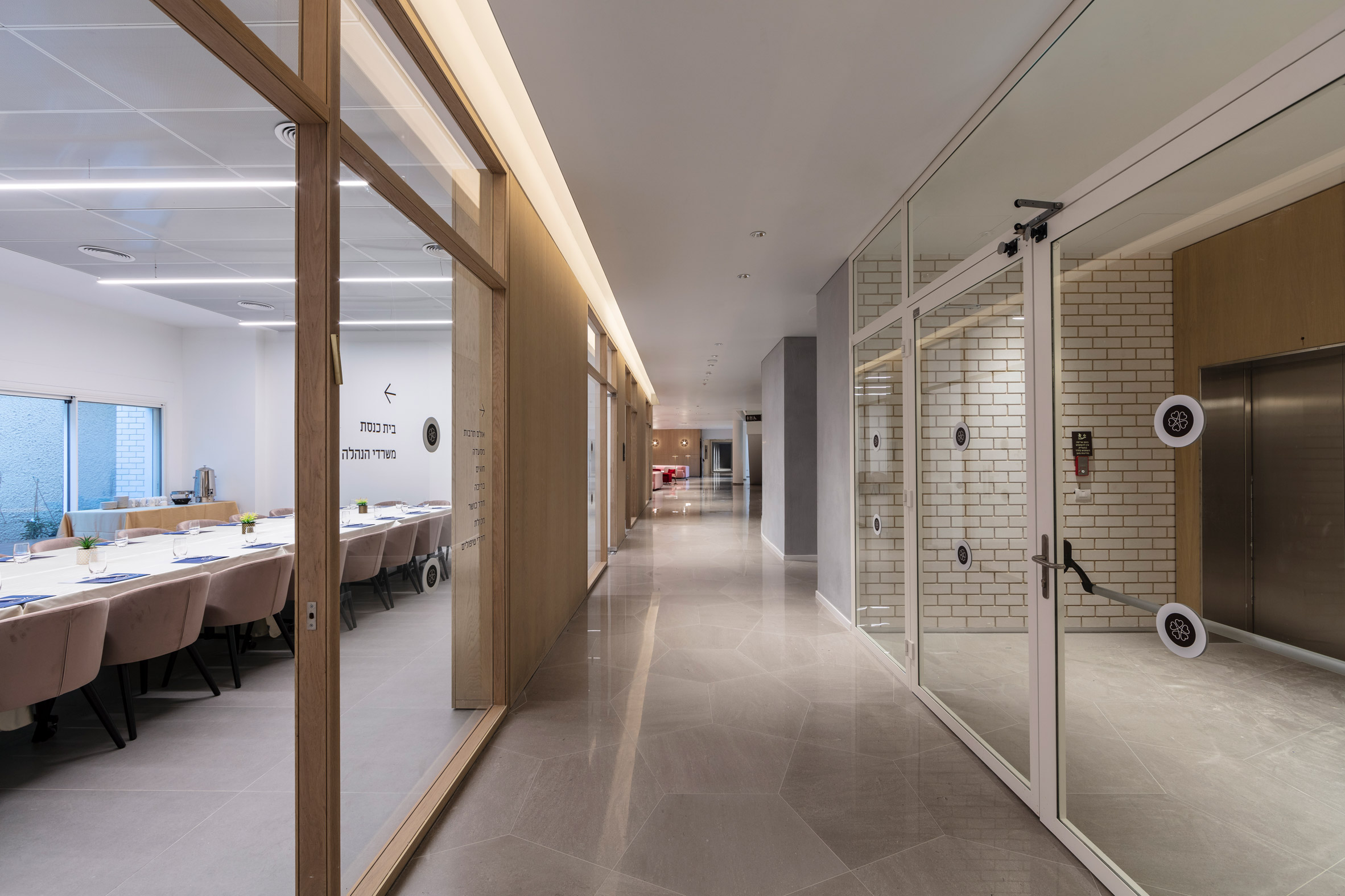 以色列现代简约公寓 (以色列老年公寓设计)