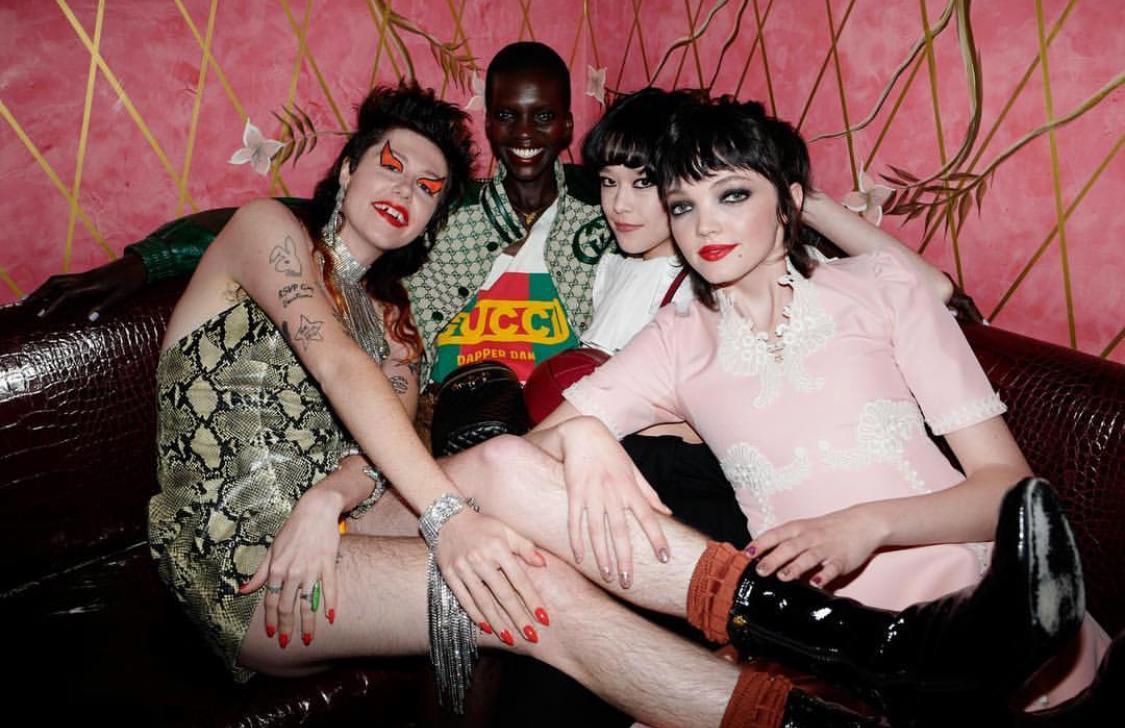 gucci口红广告语是什么,gucci口红广告老太太海报