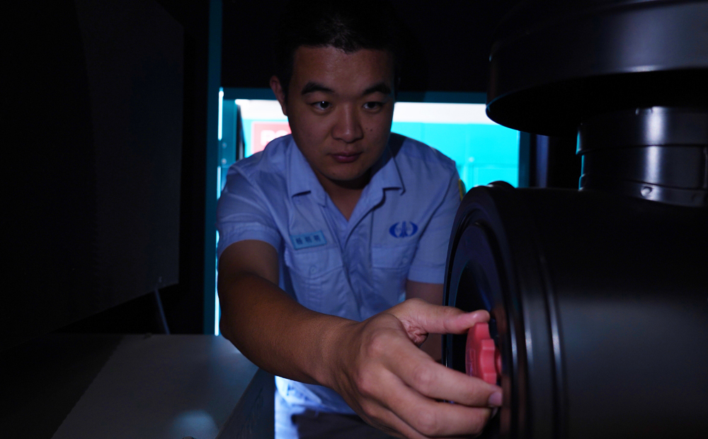 文昌航天发射场杨明明:火箭发射成功背后,是30平米的坚守