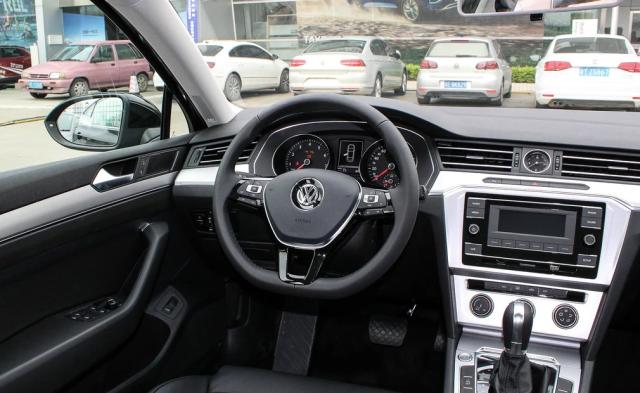 最低配迈腾车型值得买吗,最低配的迈腾家用够吗