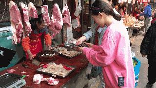 菜市男孩视频素材,菜市场男童