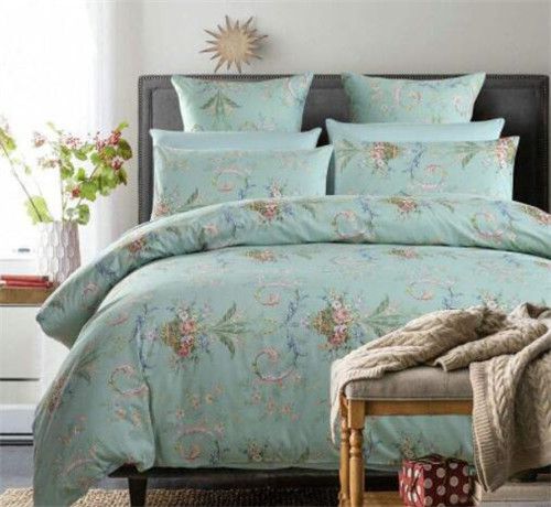 床上四件套跟床上三件套的区别,床上三件套和四件套包括什么