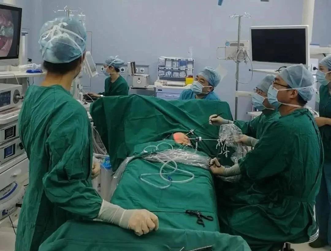 医生术后豪饮葡萄糖水引质疑抖音,医生术后豪饮葡萄糖遭质疑