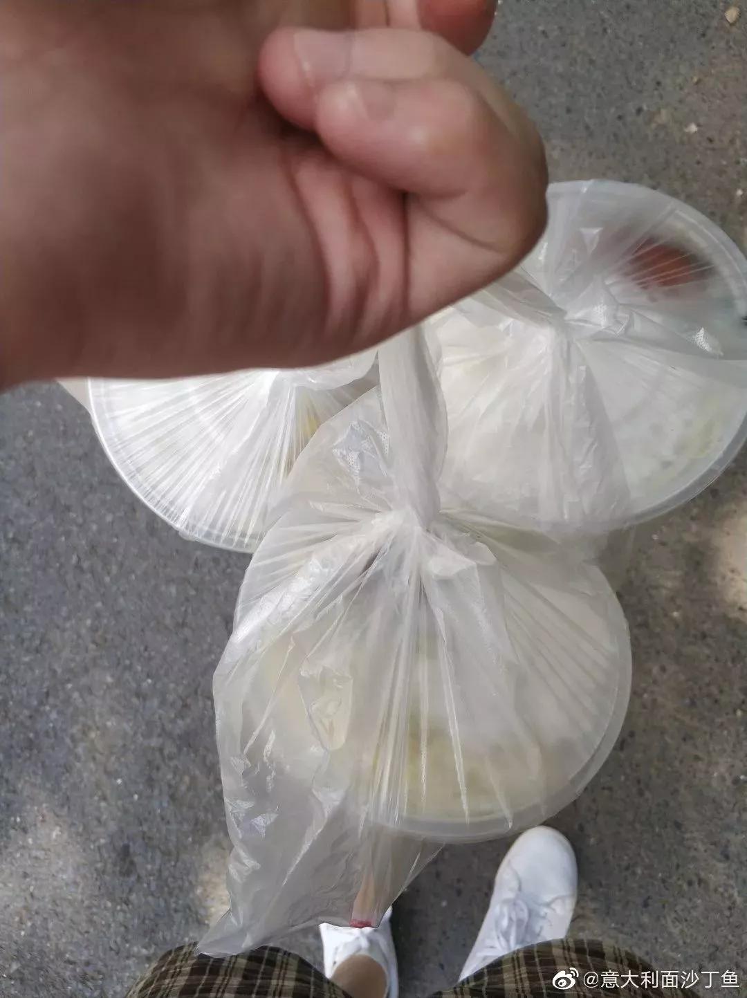 男生宿舍聊天记录,宿舍群聊天记录男生