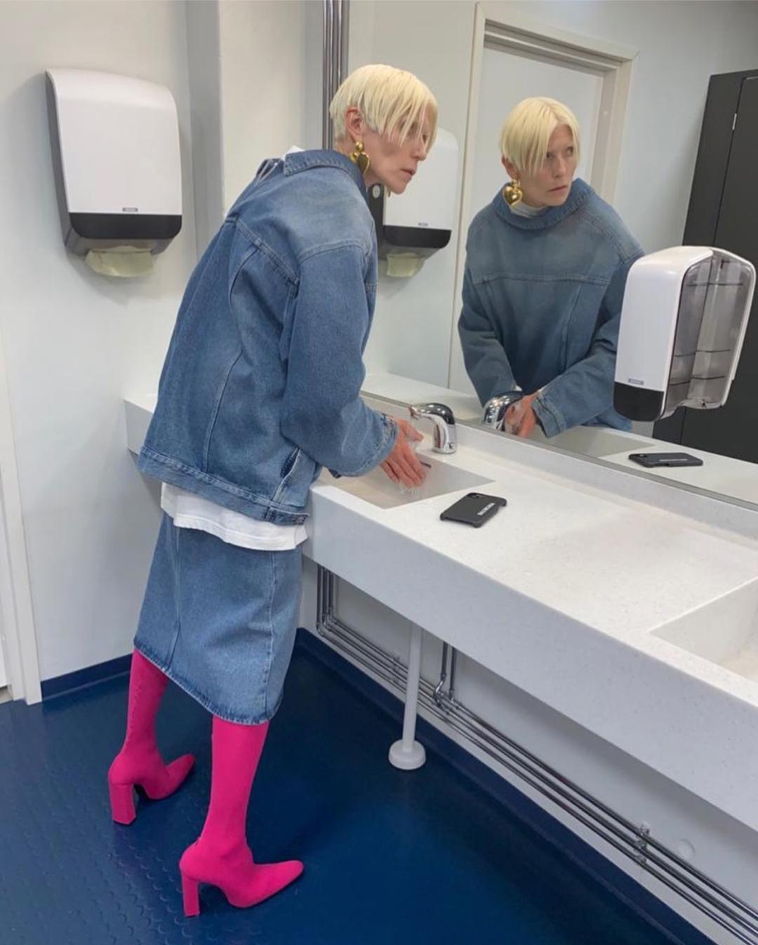 相亲遇到穿巴黎世家的男人,女朋友穿巴黎世家见男朋友