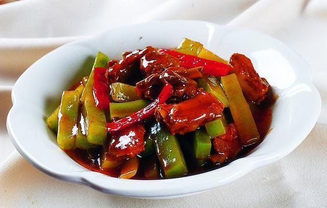 12道家常特色菜谱及营养,入口鲜香的几道家常美食