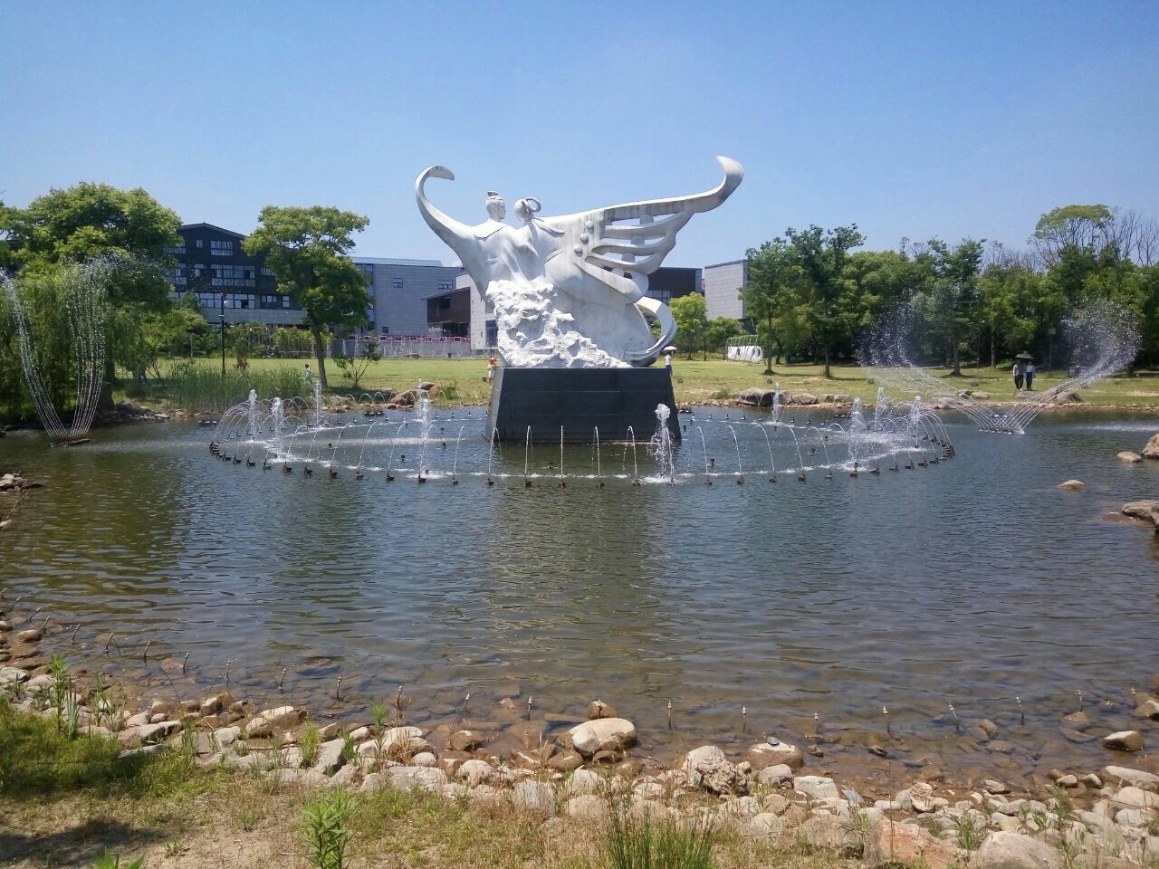 梁祝文化园是不是梁祝公园,宁波梁祝文化园