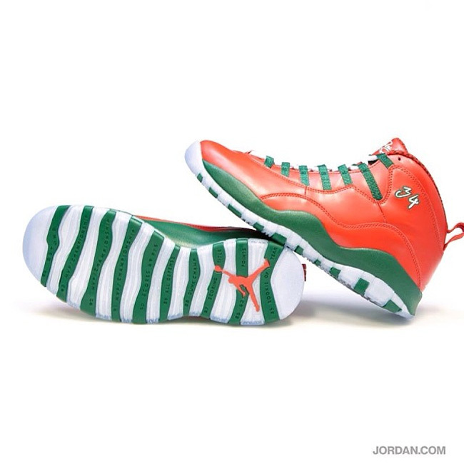 nba球员圣诞节穿什么鞋,nba球星平时穿什么鞋