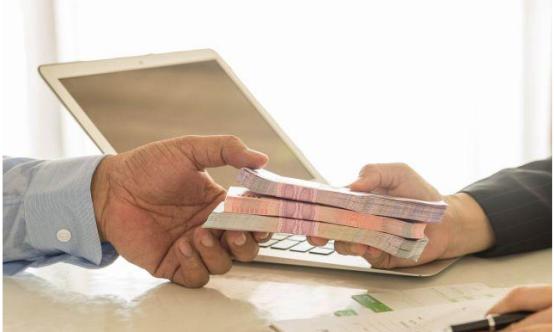 不会借钱的人会怎么样,不会借钱你永远也成不了有钱人