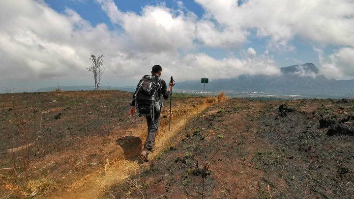 林贾尼火山一日游,印尼火山徒步攻略