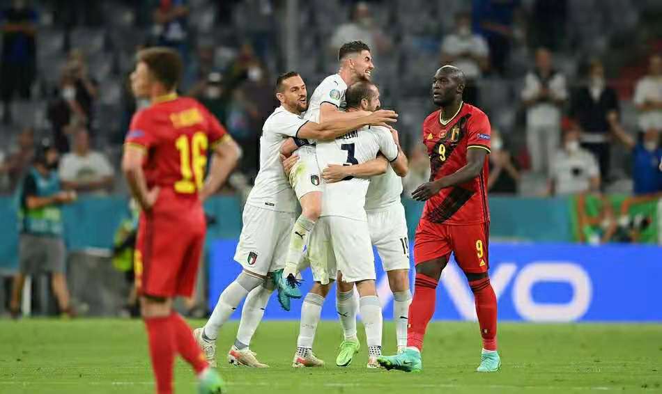 意大利2-1夺欧预赛六连胜,意大利2-0胜厄瓜多尔