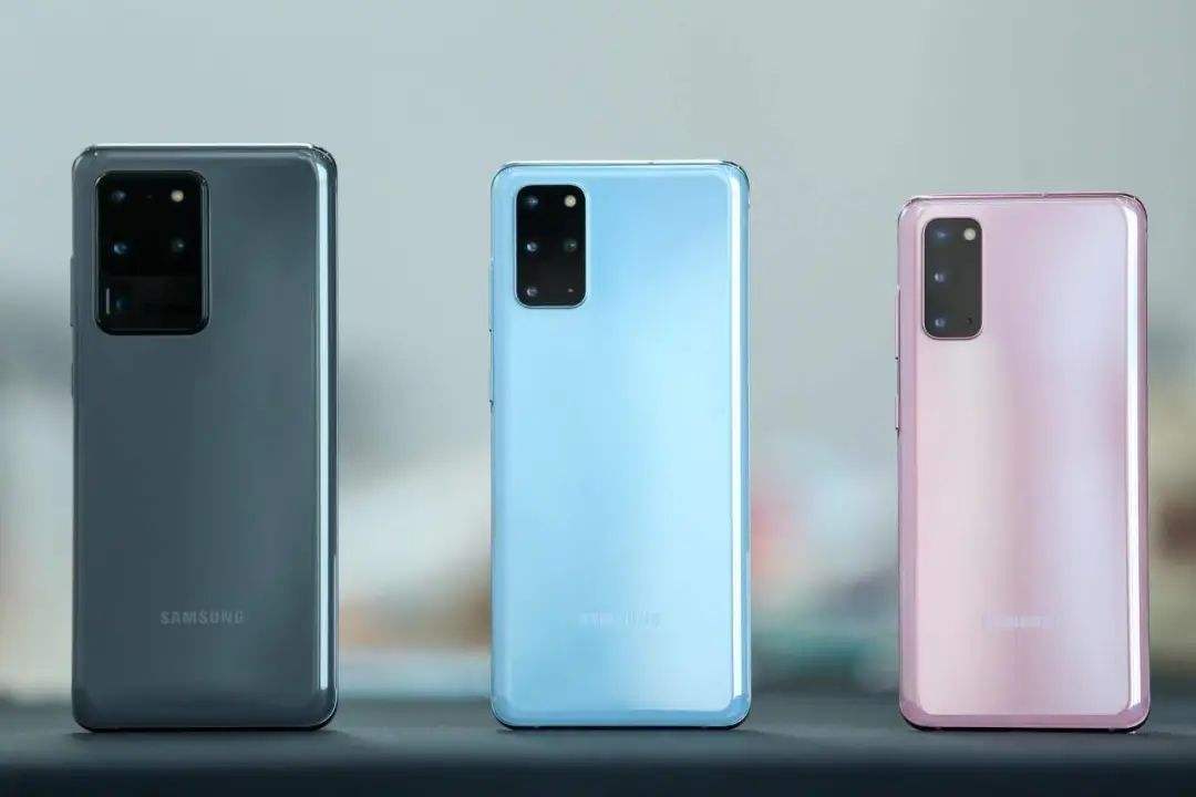 纠结的全球第一手机品牌,打败了苹果华为,新机降价1600无人问津