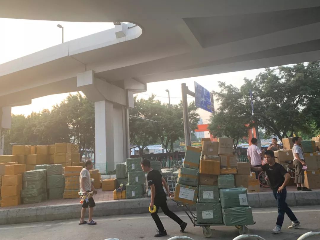 3平方店面租金90万一个月,广州3000平店铺出租