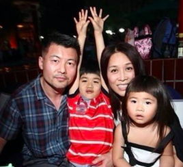 那英暗恋蔡国庆吗,那英结过几次婚