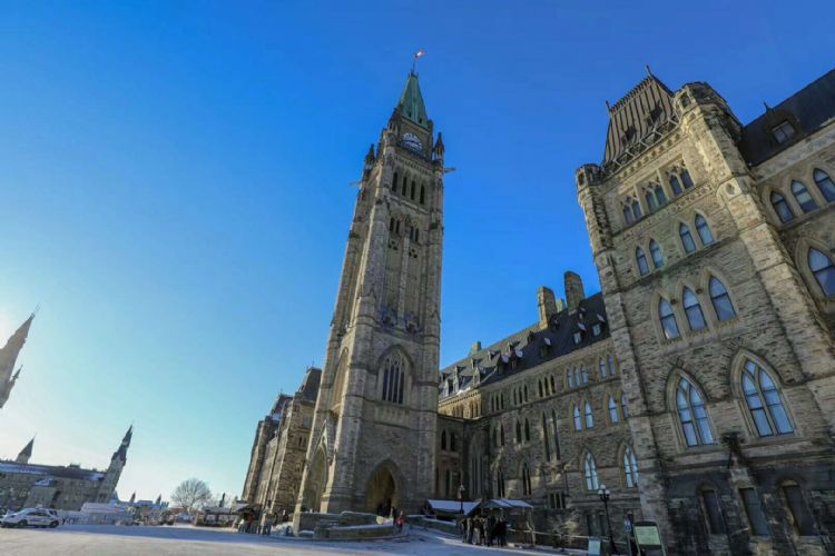 去加拿大留学的利弊分析,去加拿大留学需要注意什么