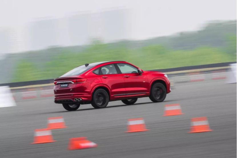 汽车刹车制动距离长怎么回事,刹车制动距离变长啥意思