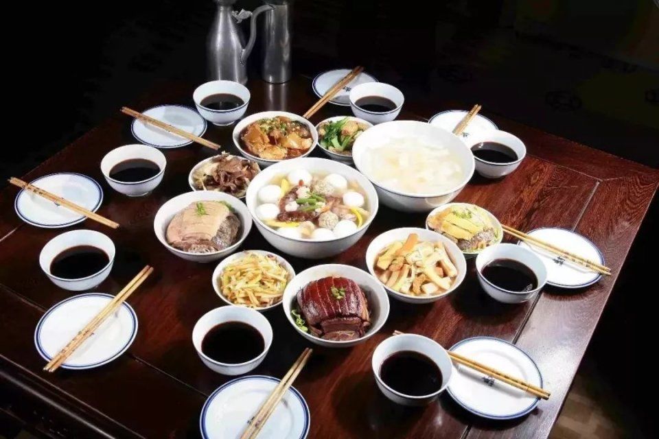 儿子把老爸的文玩核桃砸了,熊孩子弄坏文玩核桃