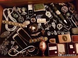 这些爱丁堡的神仙古着店铺，让人心甘情愿把钱都给它