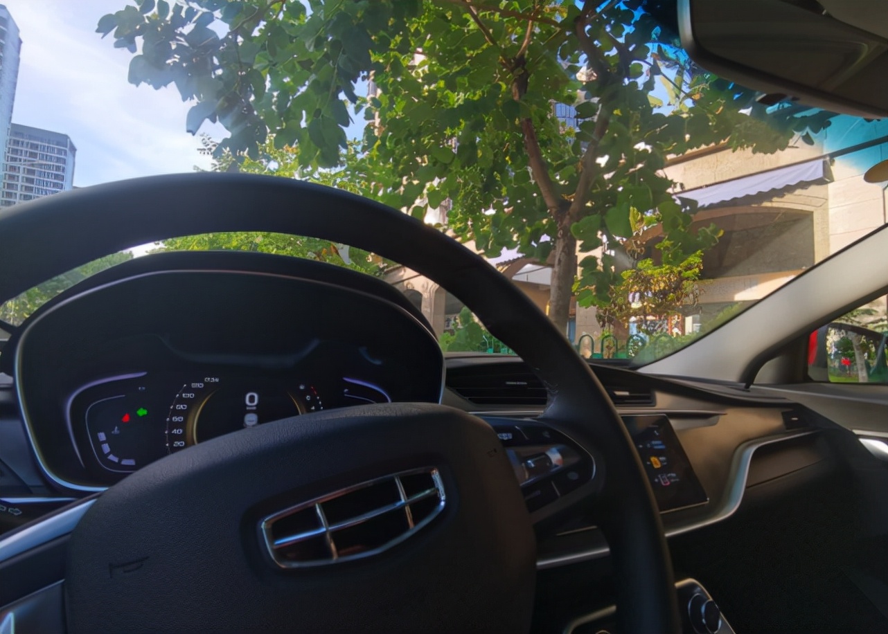 吉利缤瑞1.4开了十万公里,吉利缤瑞8万