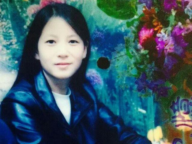 妈妈的小时候的照片有多好看,一张图晒出妈妈年轻时的模样