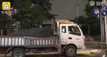 烈火英雄感动国人,烈火英雄看哭