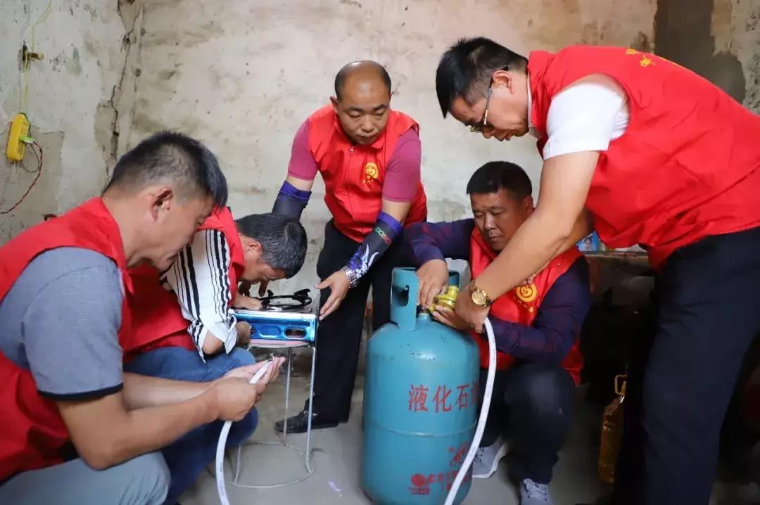 日行一善微行动暖民心,日行一善爱心传递